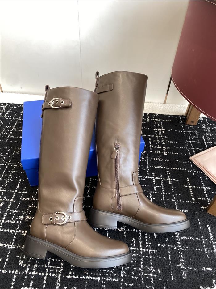 20251128172428352 510